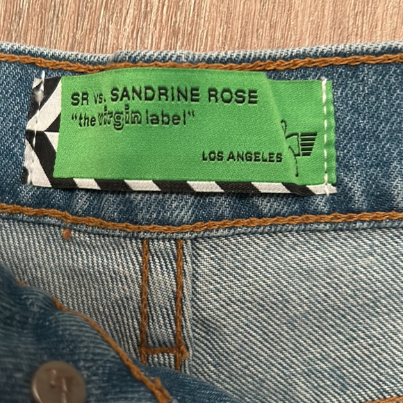 NWT Free People Sandrine Rose Side Zip Distressed Denim Shorts - Picture 4 of 6